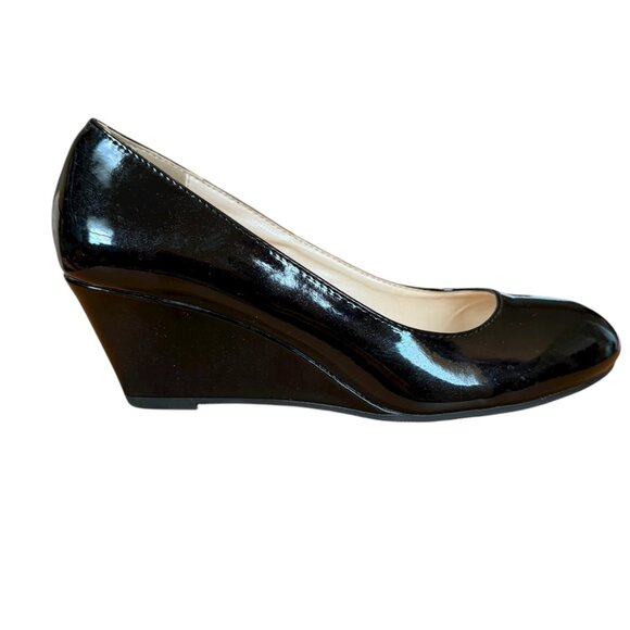 CL By Laundry shiny black slip on wedges dress shoes women's size 6 1/2 - Picture 2 of 12